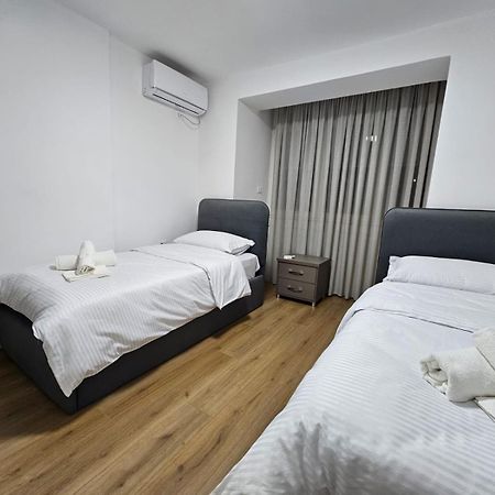 Elois Luxury Apartment Tirana Zewnętrze zdjęcie