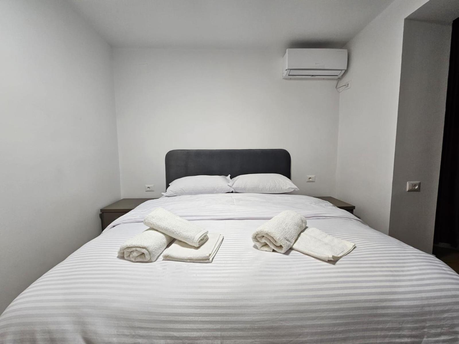 Elois Luxury Apartment Tirana Zewnętrze zdjęcie