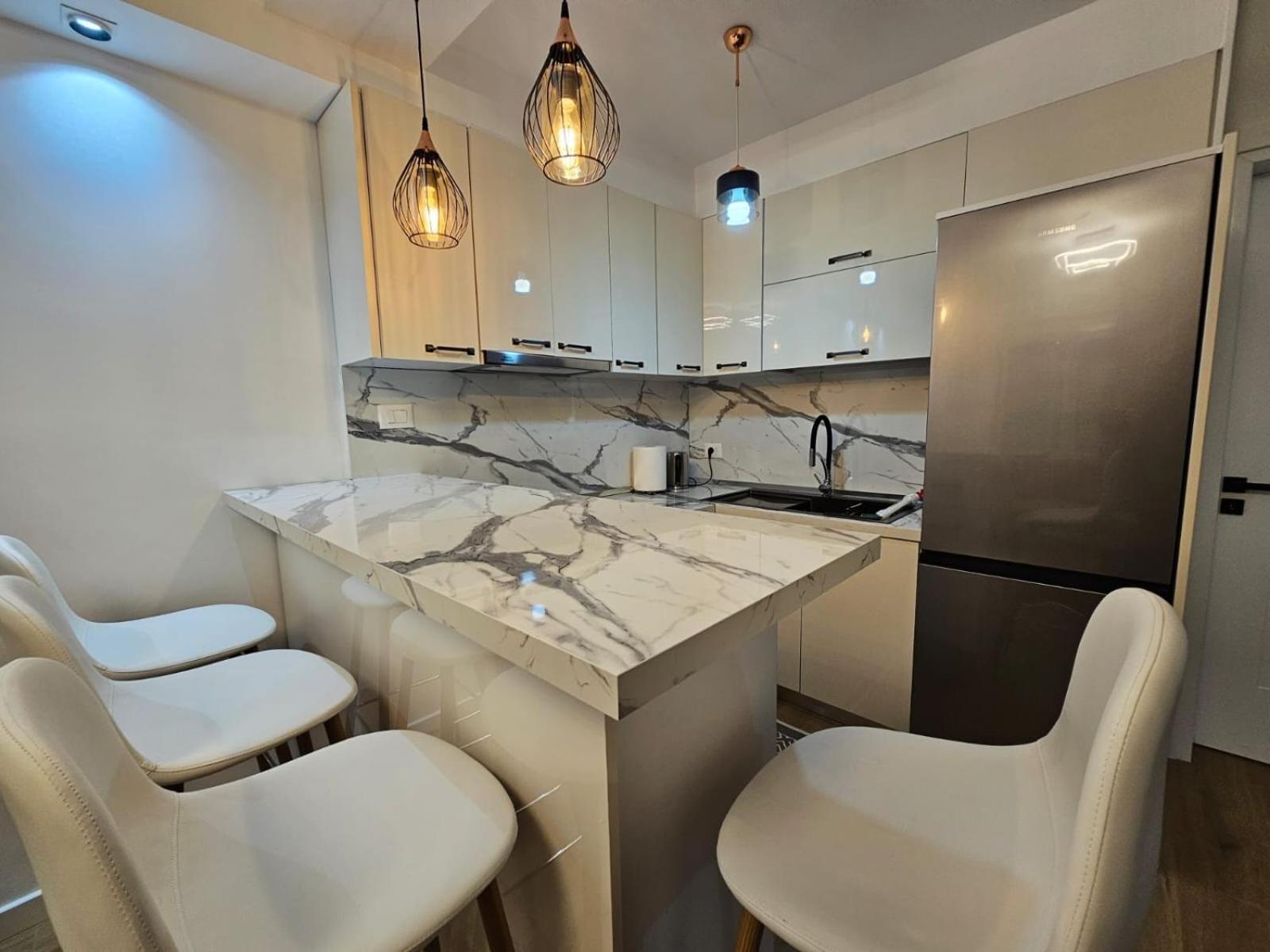 Elois Luxury Apartment Tirana Zewnętrze zdjęcie